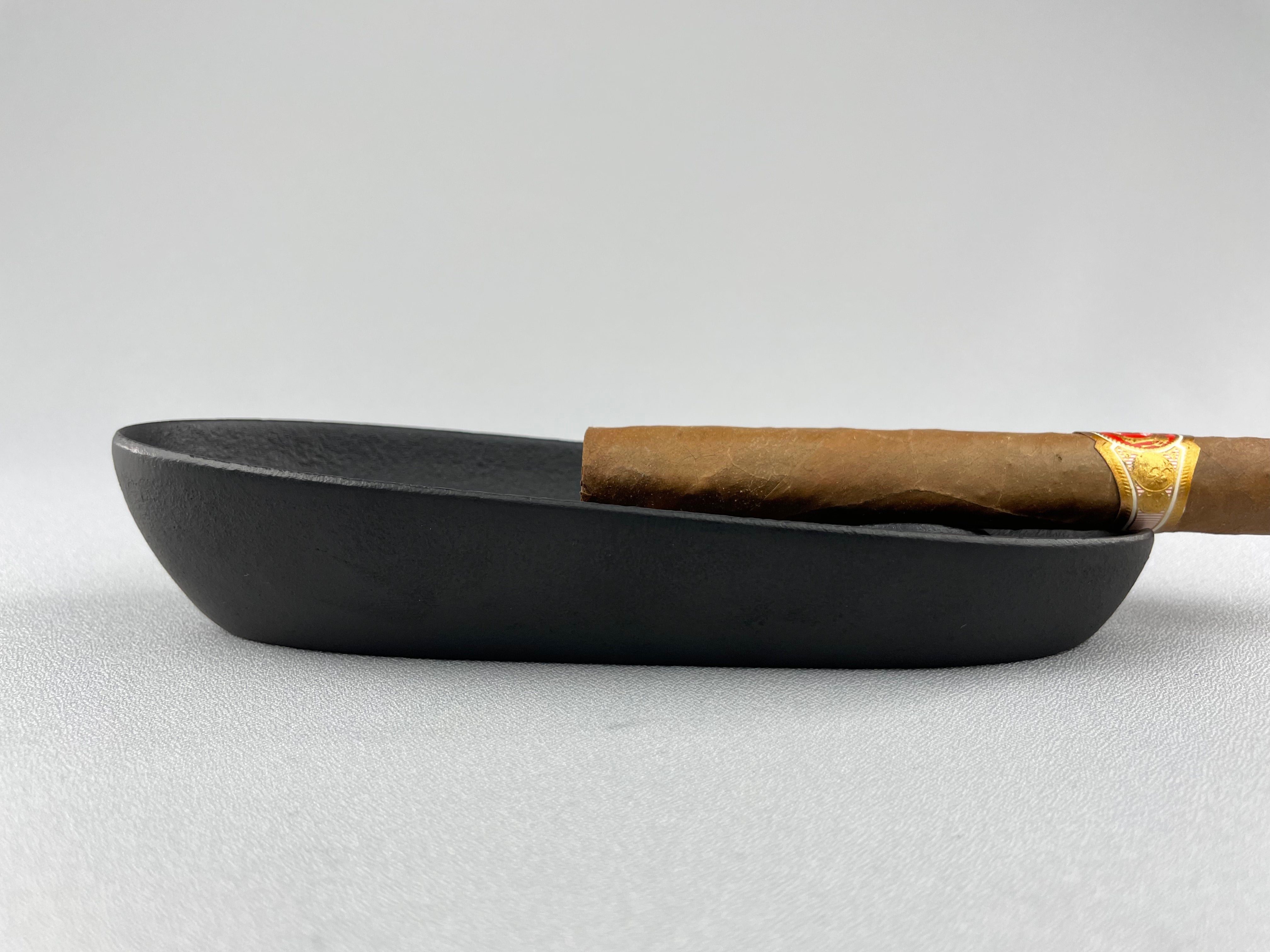 cigartray oval | 釜鉄瓶工房 佐秋鋳造所