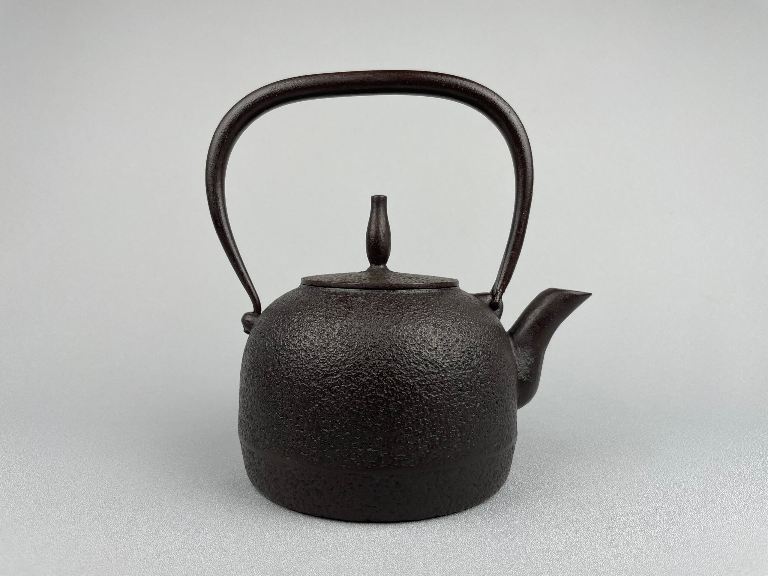 鋳鉄製 花模様 鉄瓶